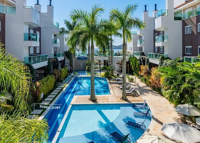Boulevard Bombinhas - Lindissimo Apartamento Em Condo Com Piscina E Jacuzzi